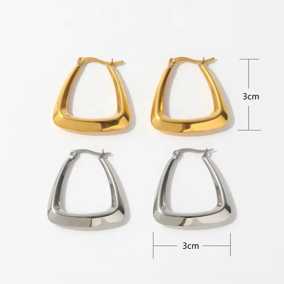 Julia Hoops