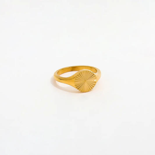 Alectrona Ring