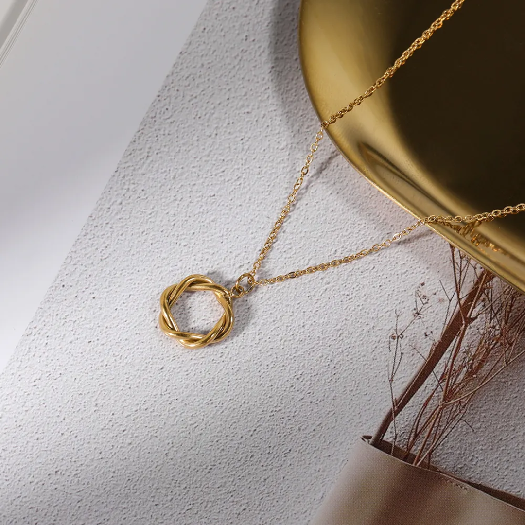 Daisy Necklace