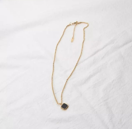 Hera Necklace