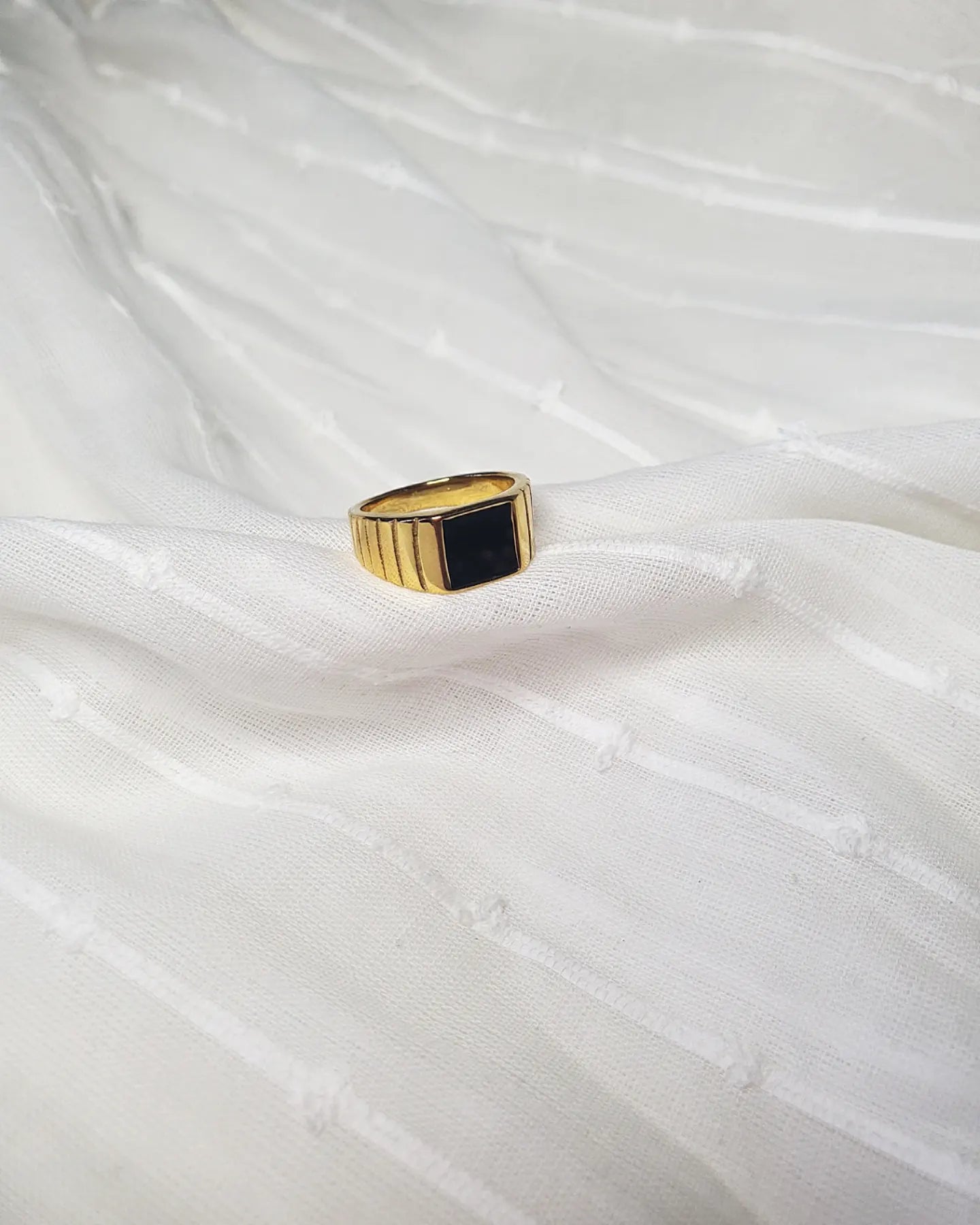 Hera Ring